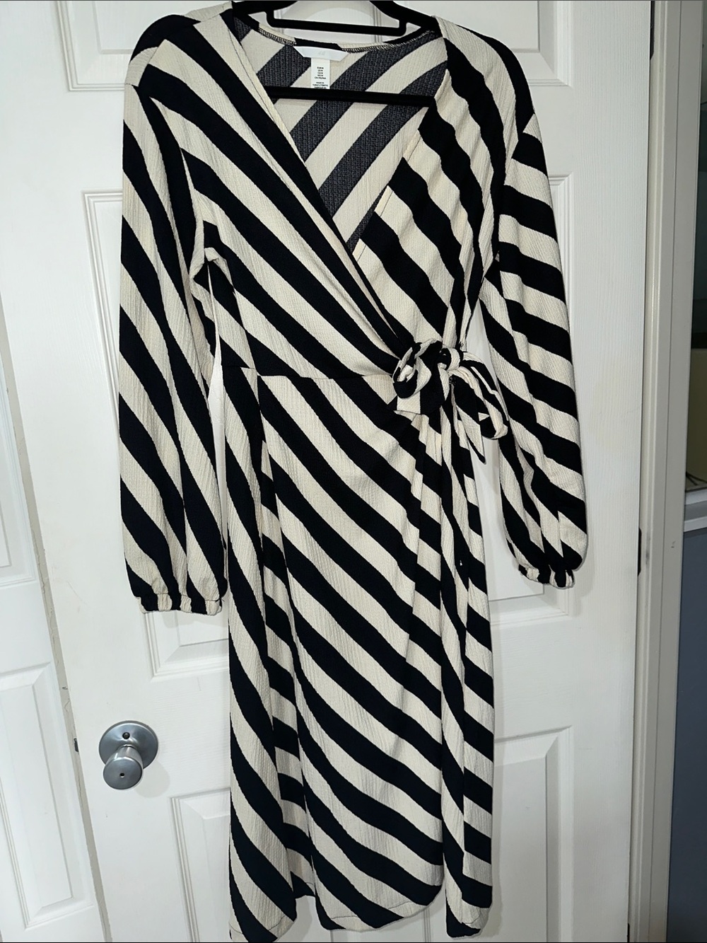 H&M Black & White Striped Wrap Dress with Tie Waist Sz M
